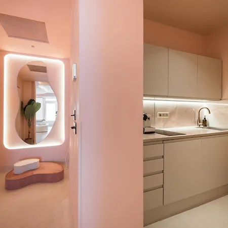 Le Boudoir Iconic 4 Guests Lägenhet *
