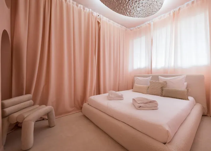 Le Boudoir Iconic 4 Guests アパート カンヌ