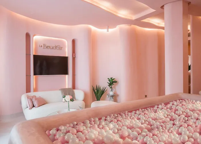 Le Boudoir Iconic 4 Guests * カンヌ